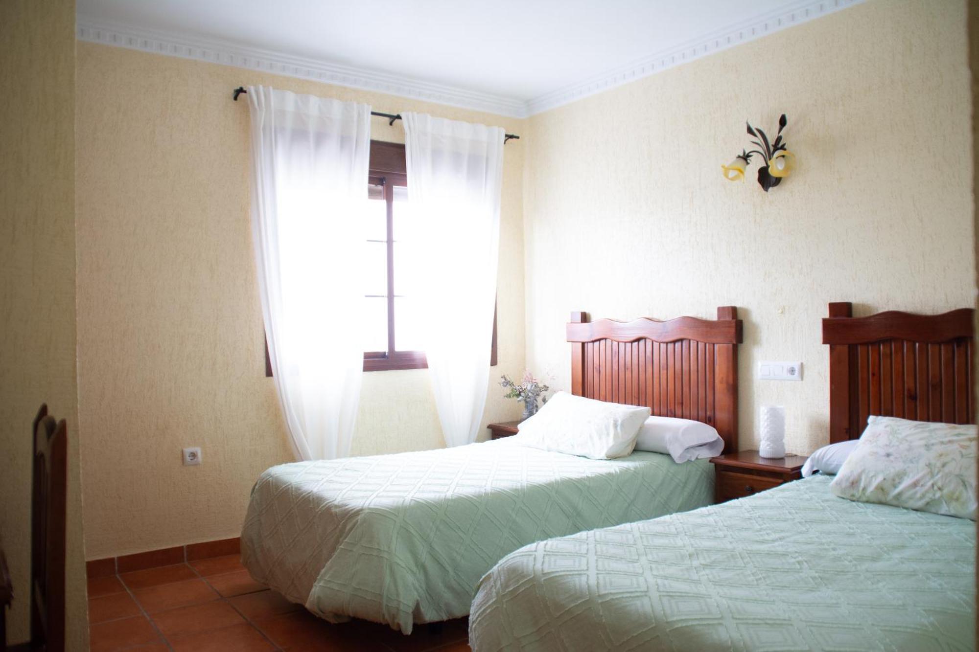 Hostal Rural La Plata Parking Incluido 아르코스델라프론테라 외부 사진