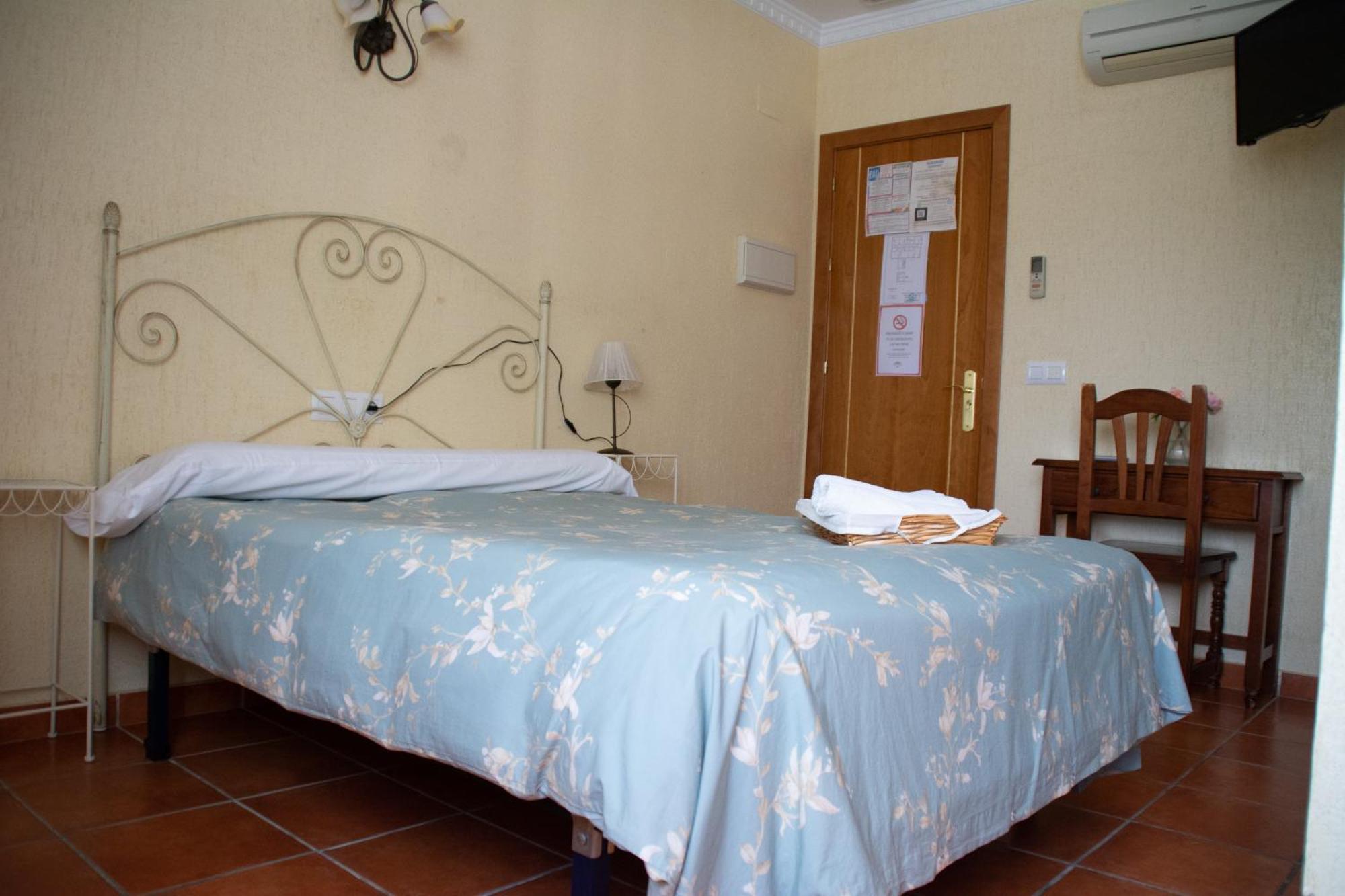 Hostal Rural La Plata Parking Incluido 아르코스델라프론테라 외부 사진
