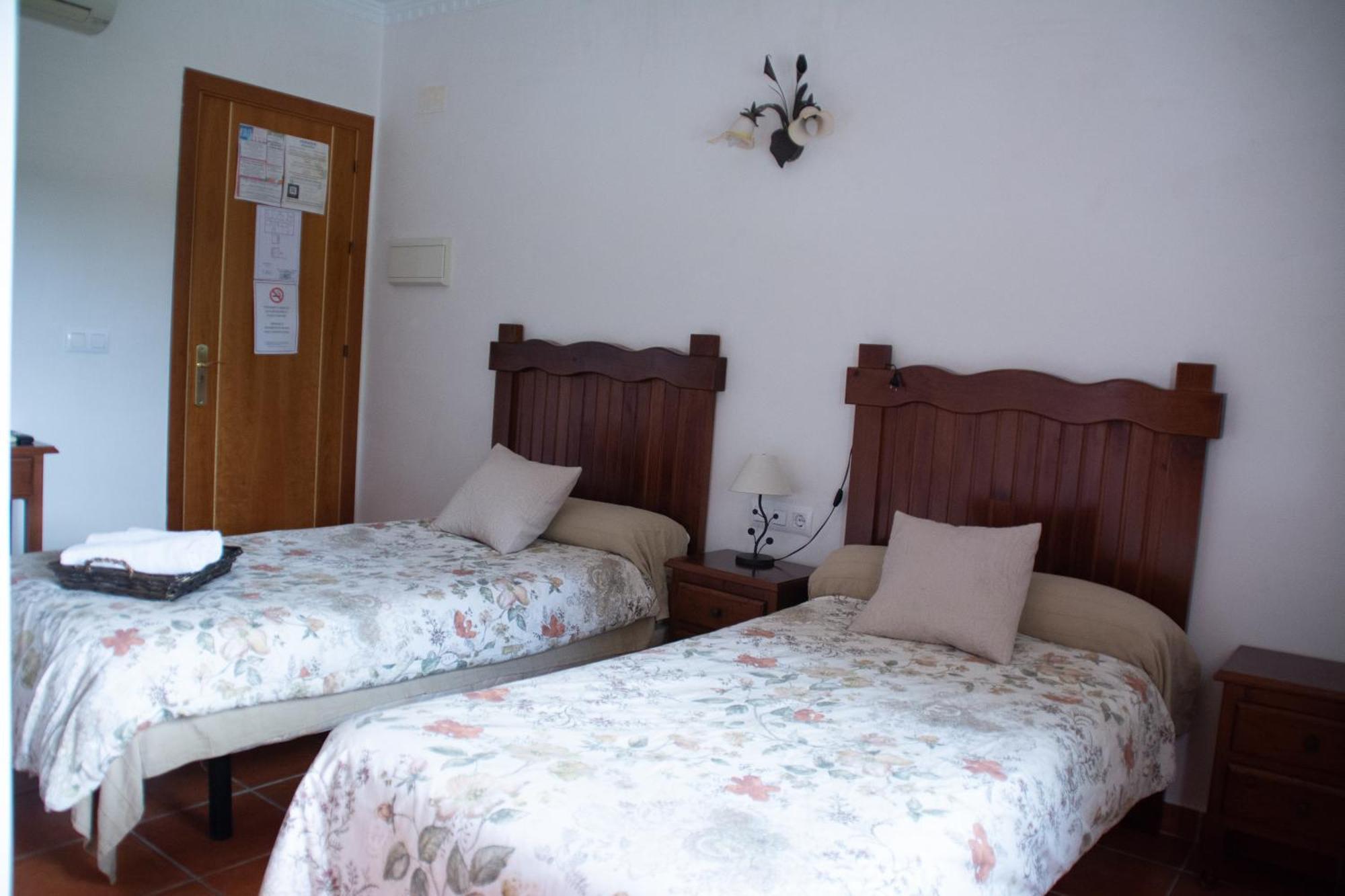 Hostal Rural La Plata Parking Incluido 아르코스델라프론테라 외부 사진